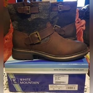 White Mountain CARLIN Boots Womens Brown Ankle Booties Size 9 M NEW IN BOX